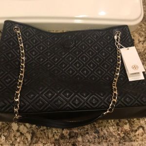 Tory Burch  Marion shoulder quilt bag